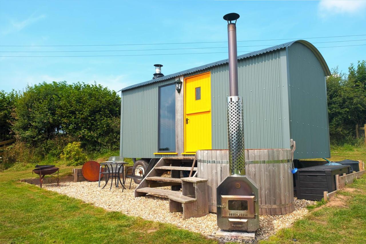 Kidwelly Glamping Hotell Exteriör bild